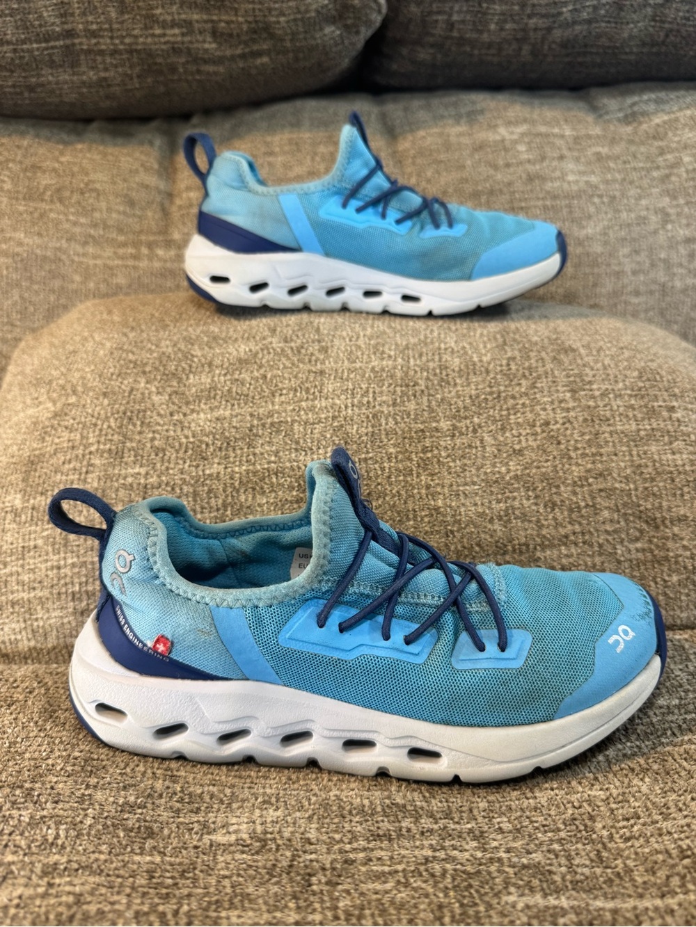 On Kids' Cloudleap Blue/White sneakers Size K 1